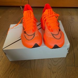 Nike Air Zoom Alphafly 2 Women 7.5 NEW with box